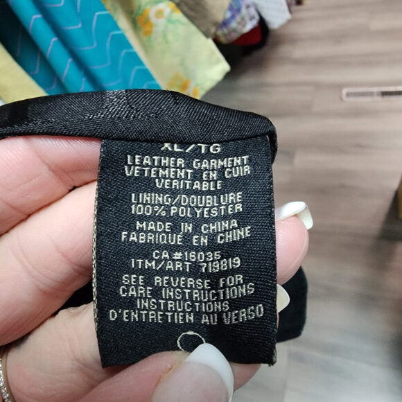 Lady Hathaway Black Suede Button Up Jacket Size L/XL - Picture 9 of 10